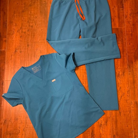 Figs Alps Blue Scrub Set M/L - Picture 2 of 5